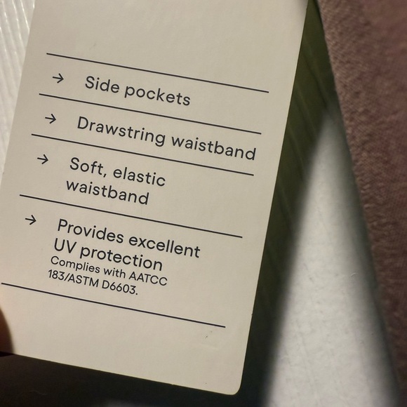 All in Motion Women's High Waisted Woven Pants - Picture 4 of 4